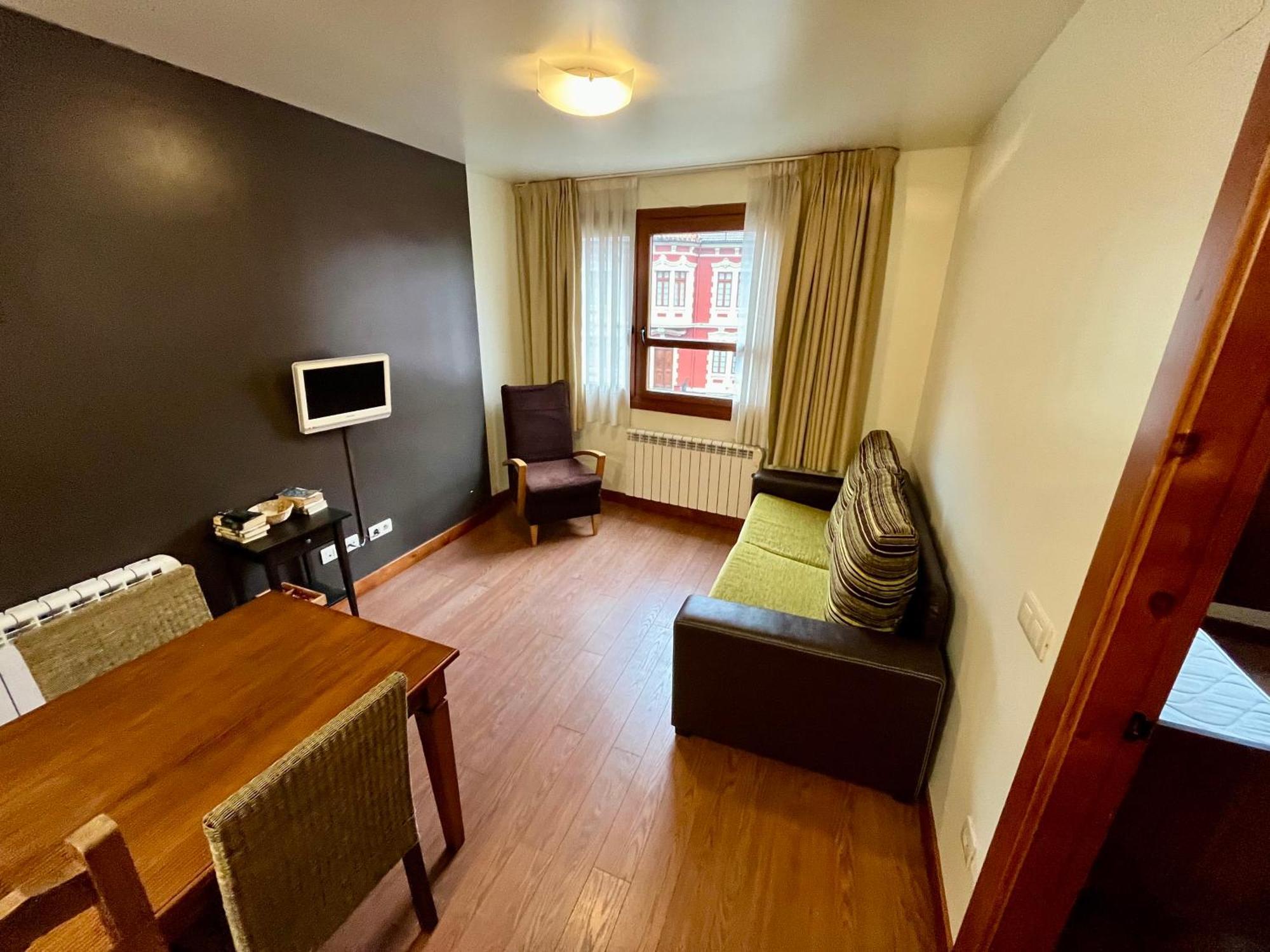Lotila Flats Cuirgu Aparthotel Felechosa Exterior foto